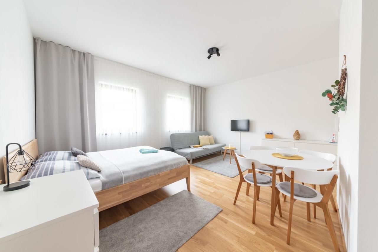 Destne Apartmany 데슈트네 프 오를리츠키흐 호라 외부 사진